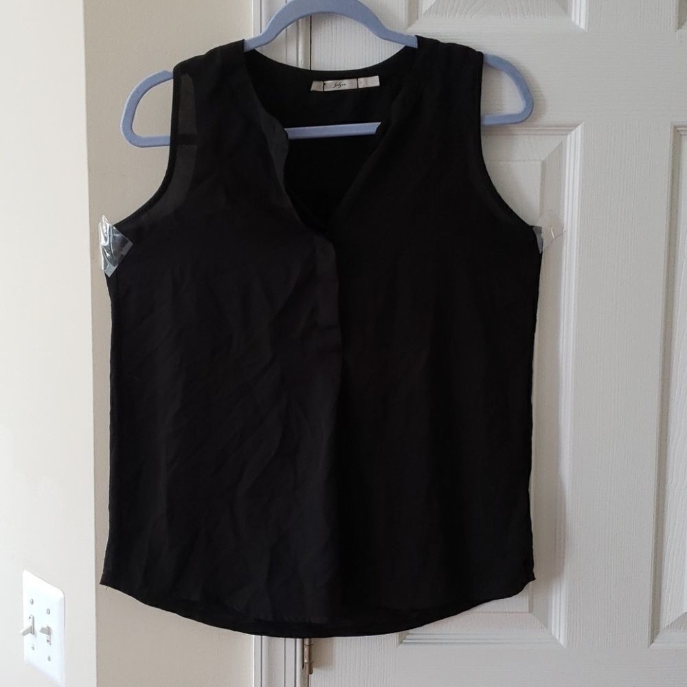 🙂 GIBSON Sleeveles v neck button front blouse